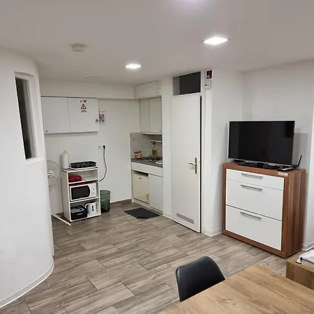 شقة The Cave ليوبليانا